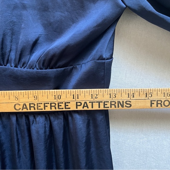Aritzia Wilfred Navy Satin Button Front Long Sleeve Midi Dress Size S - Picture 6 of 11